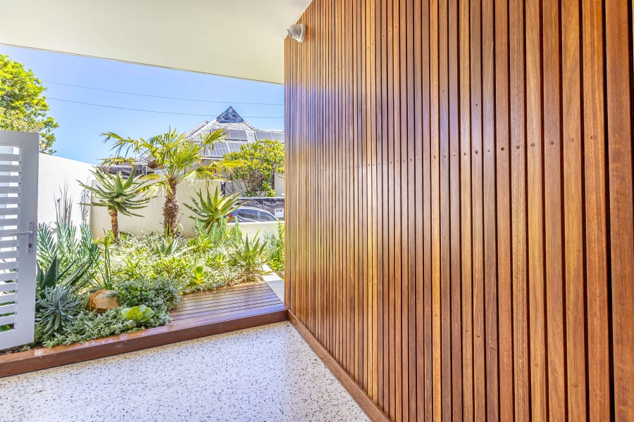 4 Bedroom Property for Sale in Fresnaye Western Cape